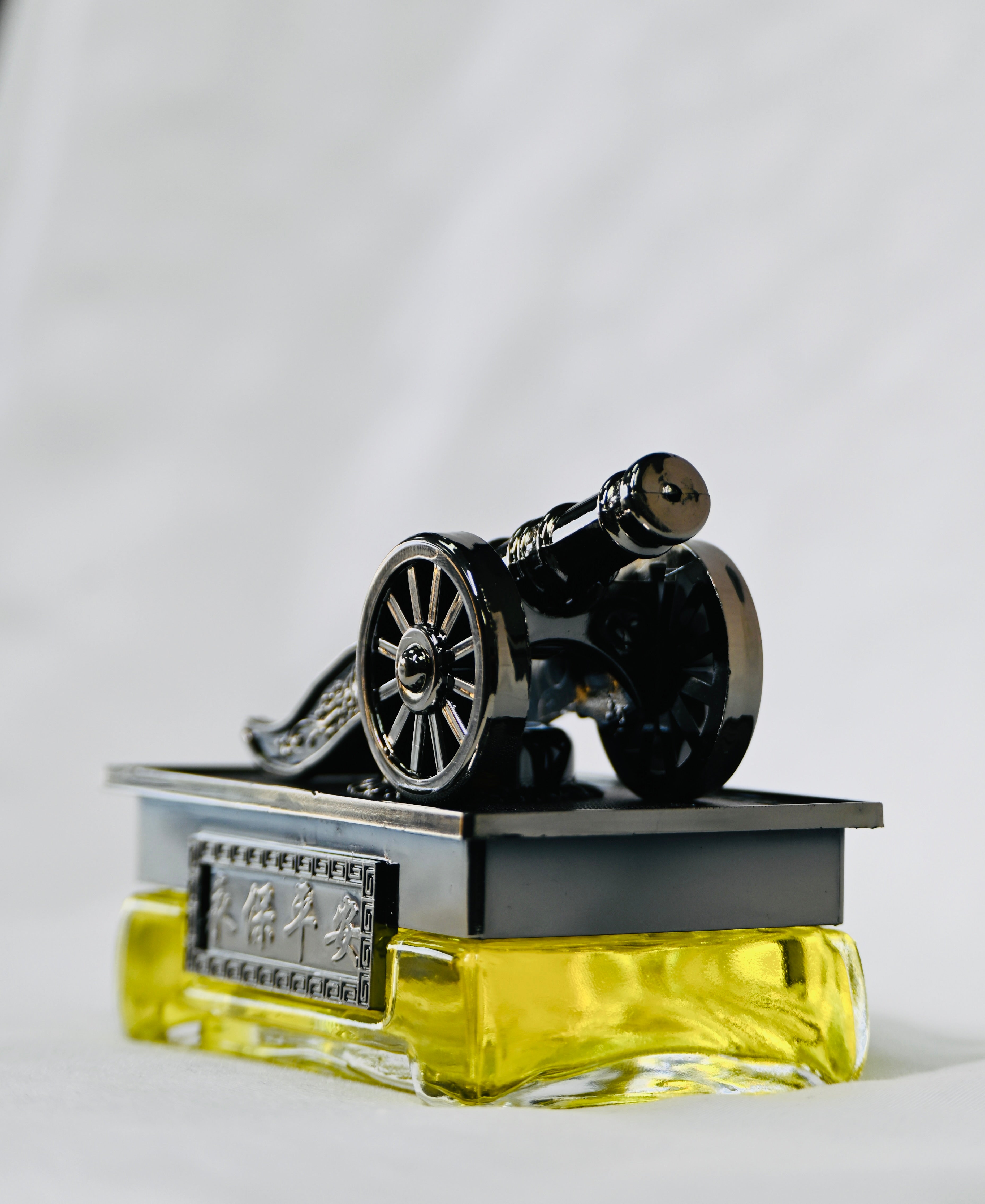 BLAKIA Cannon Design Car Dashboard Perfume – Luxury Long-Lasting Car Air Freshener